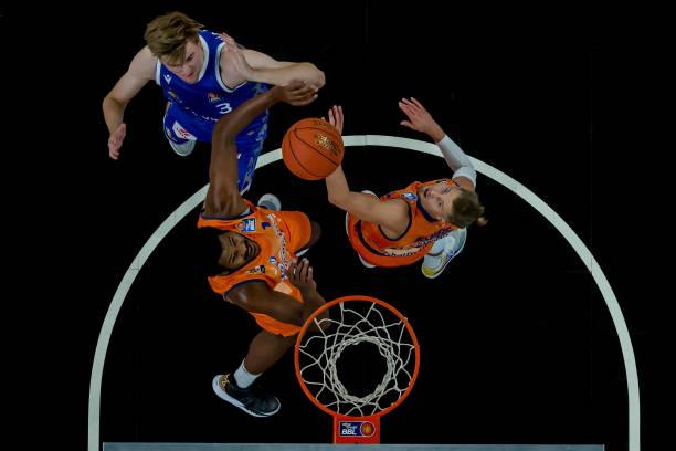 例激励了许 例激励了许